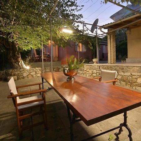 Jerry Afro Guest House Kanali  Exterior photo